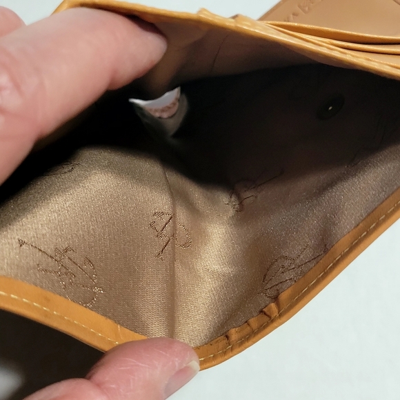 VINCENT VAN GOGH Wallet Leather Iris Painting Trifold Kiss Clasp - Picture 8 of 11